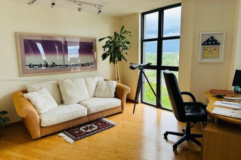 Condominio en venta en Miami, Florida, 2 dormitorios, 117.8 m2 № 1855063 - foto 10