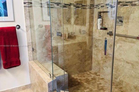 Condominio en venta en Miami, Florida, 2 dormitorios, 117.8 m2 № 1855063 - foto 17