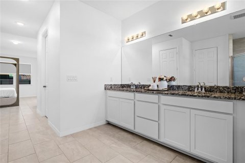 Casa en venta en Cape Coral, Florida, 4 dormitorios, 222.59 m2 № 1855553 - foto 24