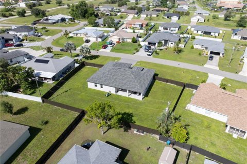 Casa en venta en Cape Coral, Florida, 4 dormitorios, 222.59 m2 № 1855553 - foto 4