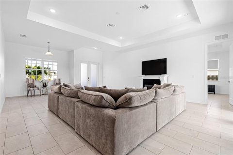 Casa en venta en Cape Coral, Florida, 4 dormitorios, 222.59 m2 № 1855553 - foto 9