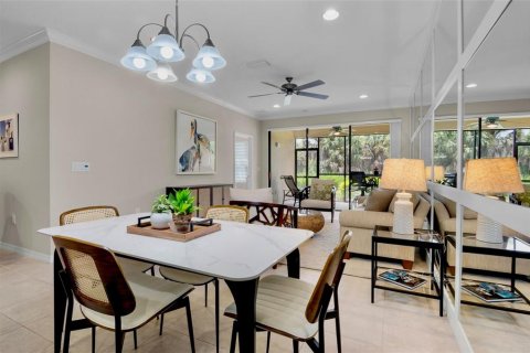 Condo in Sarasota, Florida, 2 bedrooms  № 2196124 - photo 5