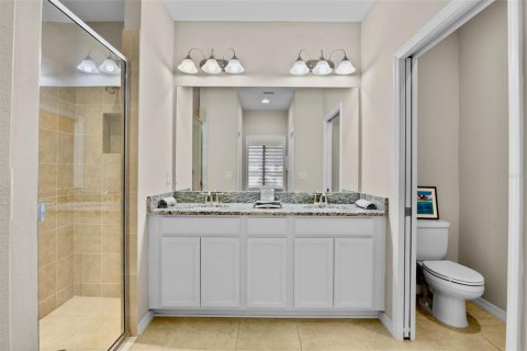 Condo in Sarasota, Florida, 2 bedrooms  № 2196124 - photo 17