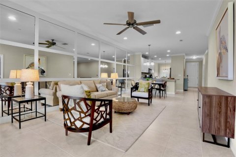 Condo in Sarasota, Florida, 2 bedrooms  № 2196124 - photo 7