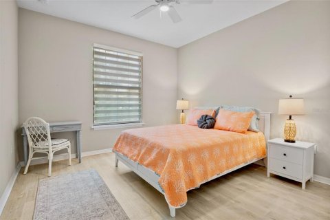 Condo in Sarasota, Florida, 2 bedrooms  № 2196124 - photo 18