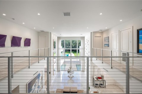 Villa ou maison à louer à Pinecrest, Floride: 6 chambres, 527.59 m2 № 2153298 - photo 30