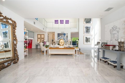Villa ou maison à louer à Pinecrest, Floride: 6 chambres, 527.59 m2 № 2153298 - photo 6