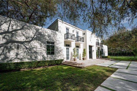 Villa ou maison à louer à Pinecrest, Floride: 6 chambres, 527.59 m2 № 2153298 - photo 3