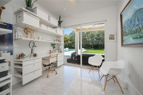 Villa ou maison à louer à Pinecrest, Floride: 6 chambres, 527.59 m2 № 2153298 - photo 26
