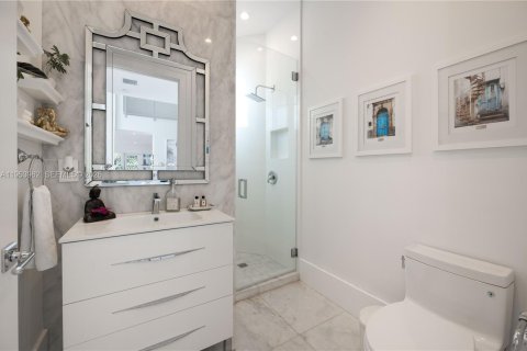 Villa ou maison à louer à Pinecrest, Floride: 6 chambres, 527.59 m2 № 2153298 - photo 27