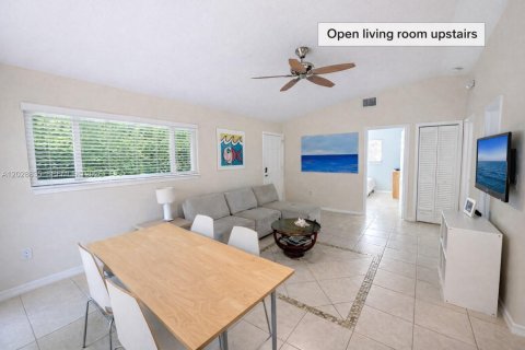 House in Key Largo, Florida 3 bedrooms, 75.81 sq.m. № 2086767 - photo 6
