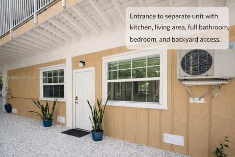 House in Key Largo, Florida 3 bedrooms, 75.81 sq.m. № 2086767 - photo 20