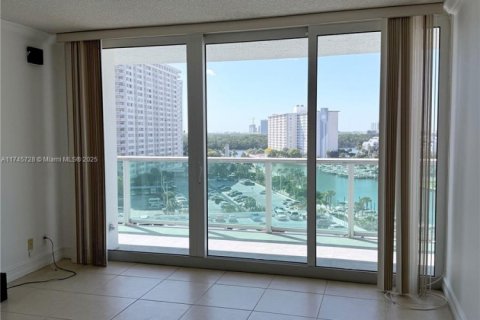 Condominio en venta en Sunny Isles Beach, Florida, 2 dormitorios, 123.65 m2 № 1731364 - foto 5