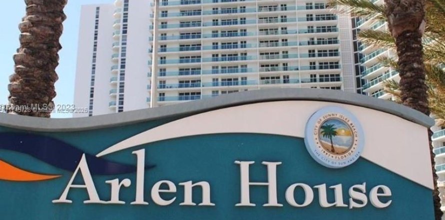 Condominio en Sunny Isles Beach, Florida, 2 dormitorios  № 1731364
