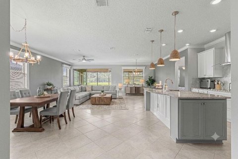 House in Ocala, Florida 4 bedrooms, 203.08 sq.m. № 2290731 - photo 6