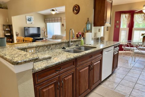 House in Hudson, Florida 2 bedrooms, 169.27 sq.m. № 1833652 - photo 15