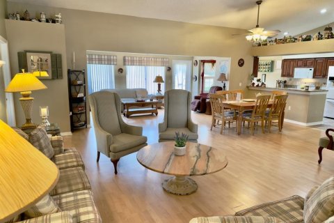 House in Hudson, Florida 2 bedrooms, 169.27 sq.m. № 1833652 - photo 7