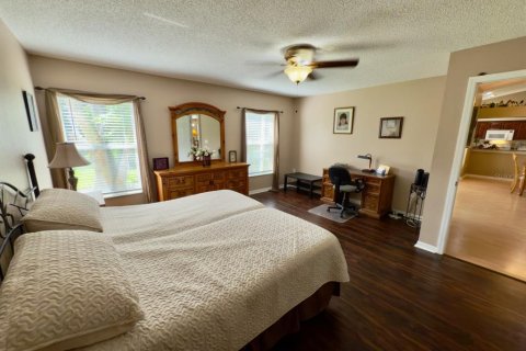 House in Hudson, Florida 2 bedrooms, 169.27 sq.m. № 1833652 - photo 25