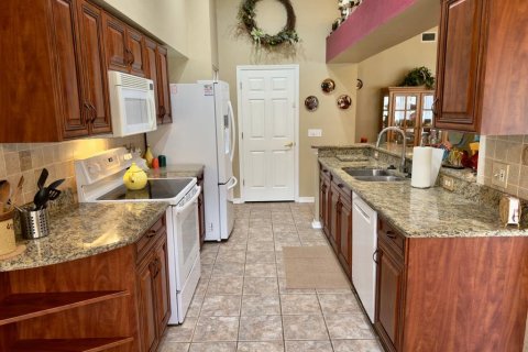 House in Hudson, Florida 2 bedrooms, 169.27 sq.m. № 1833652 - photo 19