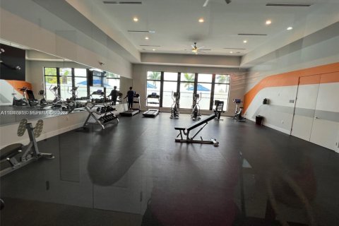 Townhouse in Miami, Florida 3 bedrooms, 137.31 sq.m. № 2004158 - photo 22