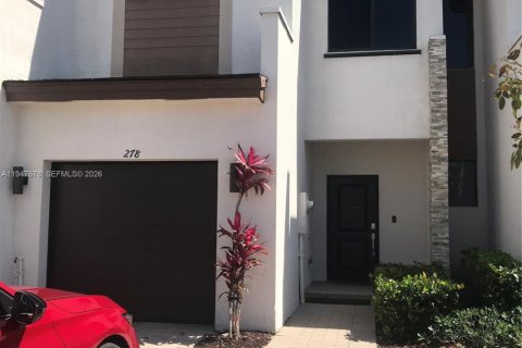 Townhouse in Miami, Florida 3 bedrooms, 137.31 sq.m. № 2004158 - photo 18