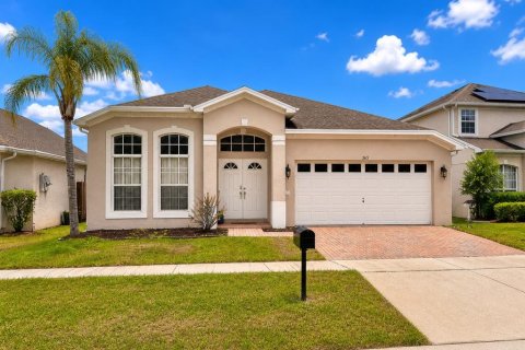 House in Davenport, Florida 4 bedrooms, 187.2 sq.m. № 2378038