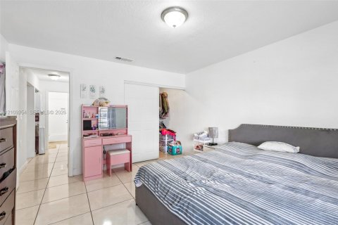Купить таунхаус в Майами-Гарденс, Флорида 3 спальни, 84.73м2, № 2422962 - фото 27