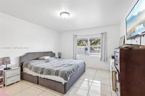 Купить таунхаус в Майами-Гарденс, Флорида 3 спальни, 84.73м2, № 2422962 - фото 24