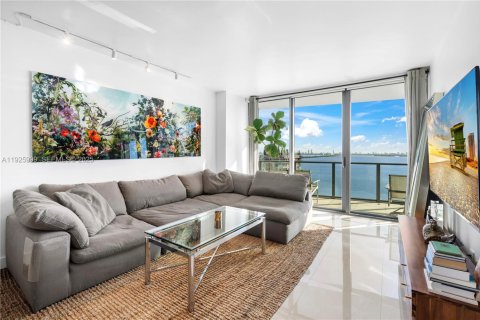 Купить кондоминиум в Майами, Флорида 2 спальни, 99.68м2, № 1984639 - фото 4