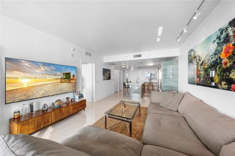 Купить кондоминиум в Майами, Флорида 2 спальни, 99.68м2, № 1984639 - фото 5