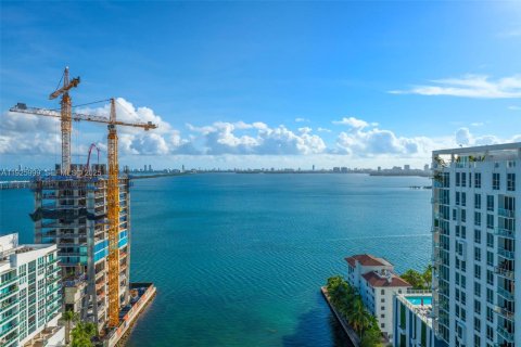 Купить кондоминиум в Майами, Флорида 2 спальни, 99.68м2, № 1984639 - фото 26