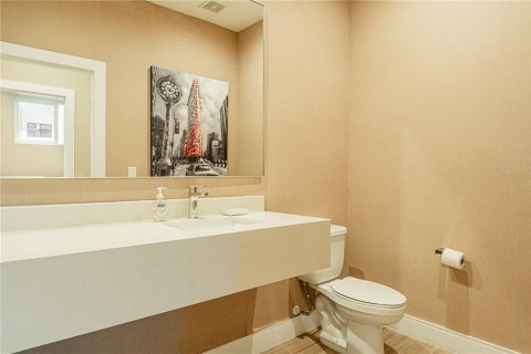Adosado en venta en Kissimmee, Florida, 4 dormitorios, 218.88 m2 № 1521588 - foto 21