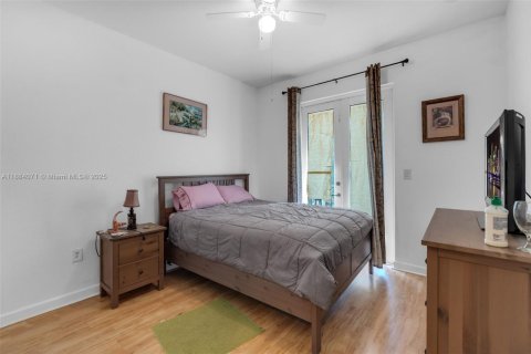 Touwnhouse à vendre à Miami, Floride: 3 chambres, 161 m2 № 1930330 - photo 17
