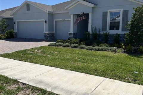 Casa en alquiler en Ocala, Florida, 4 dormitorios, 264.12 m2 № 2157974 - foto 3