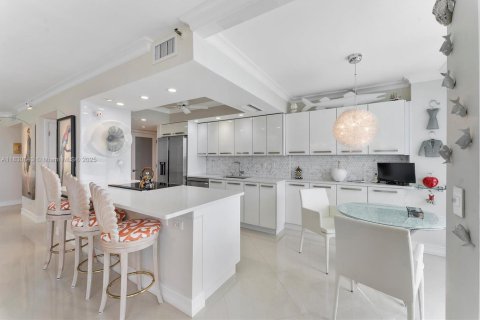 Condo in Boca Raton, Florida, 2 bedrooms  № 1807656 - photo 6