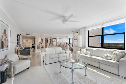 Condo in Boca Raton, Florida, 2 bedrooms  № 1807656 - photo 13