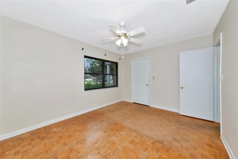 House in Bradenton, Florida 3 bedrooms, 192.21 sq.m. № 1733968 - photo 2