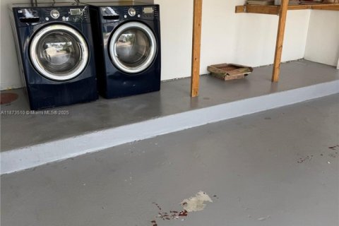 Снять в аренду виллу или дом в Майами, Флорида 3 спальни, 151.52м2, № 1925672 - фото 17