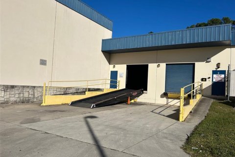 Commercial property in Palm Coast, Florida 13437.57 sq.m. № 1521053 - photo 15