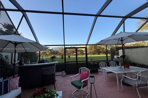 Condo in Doral, Florida, 3 bedrooms  № 1942603 - photo 28