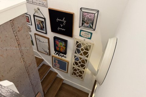 Condo in Doral, Florida, 3 bedrooms  № 1942603 - photo 18