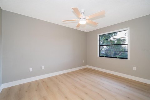 House in Longwood, Florida 3 bedrooms, 203.64 sq.m. № 1914396 - photo 29