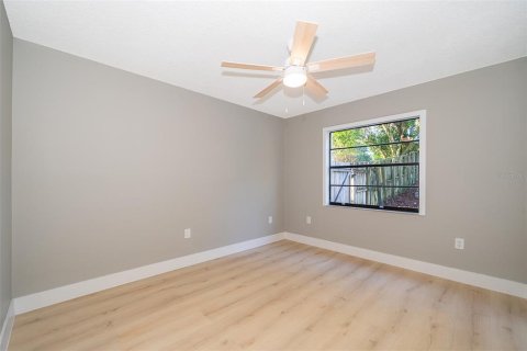 House in Longwood, Florida 3 bedrooms, 203.64 sq.m. № 1914396 - photo 25