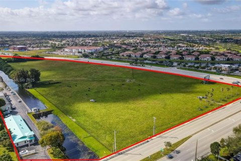 Propiedad comercial en venta en Davie, Florida № 1861449 - foto 5