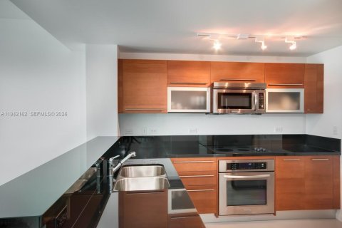 Condominio en venta en Miami, Florida, 1 dormitorio, 74.51 m2 № 1999767 - foto 3