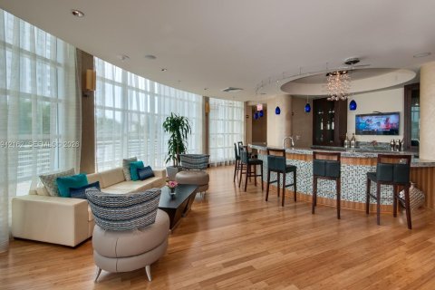 Condominio en venta en Miami, Florida, 1 dormitorio, 74.51 m2 № 1999767 - foto 13