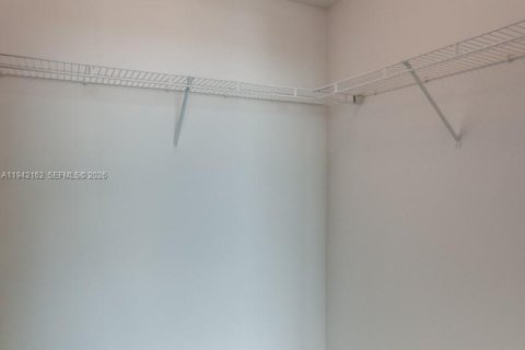 Condominio en venta en Miami, Florida, 1 dormitorio, 74.51 m2 № 1999767 - foto 10