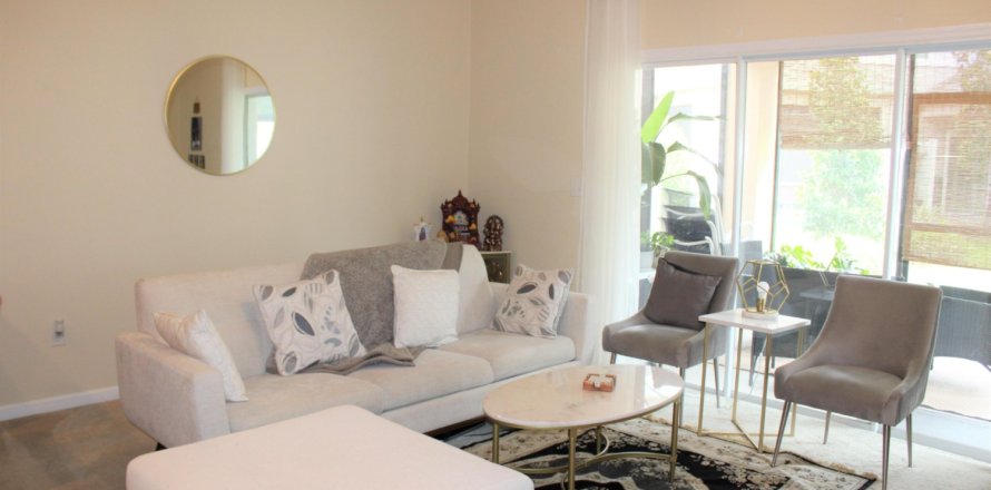 Casa en Orange Park, Florida 3 dormitorios, 141.21 m2 № 875734