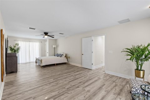 Casa en venta en Gainesville, Florida, 5 dormitorios, 306.02 m2 № 1575359 - foto 20