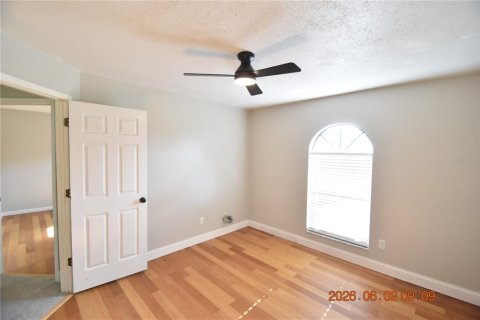 Villa ou maison à louer à Land O' Lakes, Floride: 2 chambres, 110.74 m2 № 2116988 - photo 27